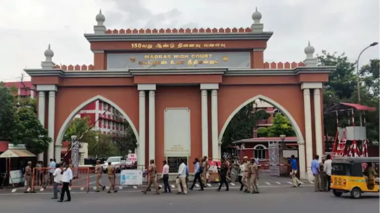 sj3u82ms_madras-high-court-decision_625x300_18_September_25